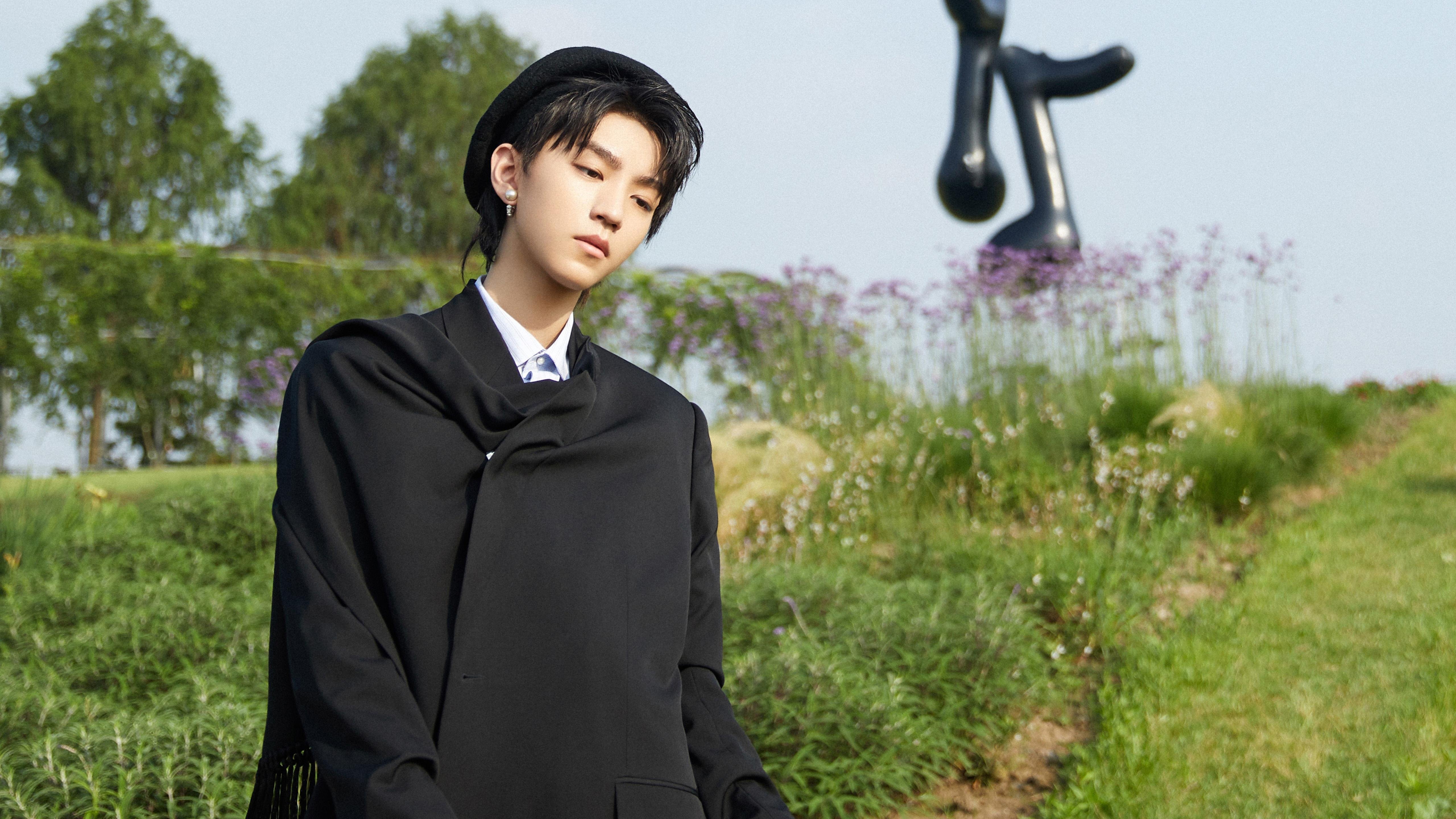 开云体育APP下载-“沙漠狂潮：极限荒野的速度战歌”，沙漠疯狂越野