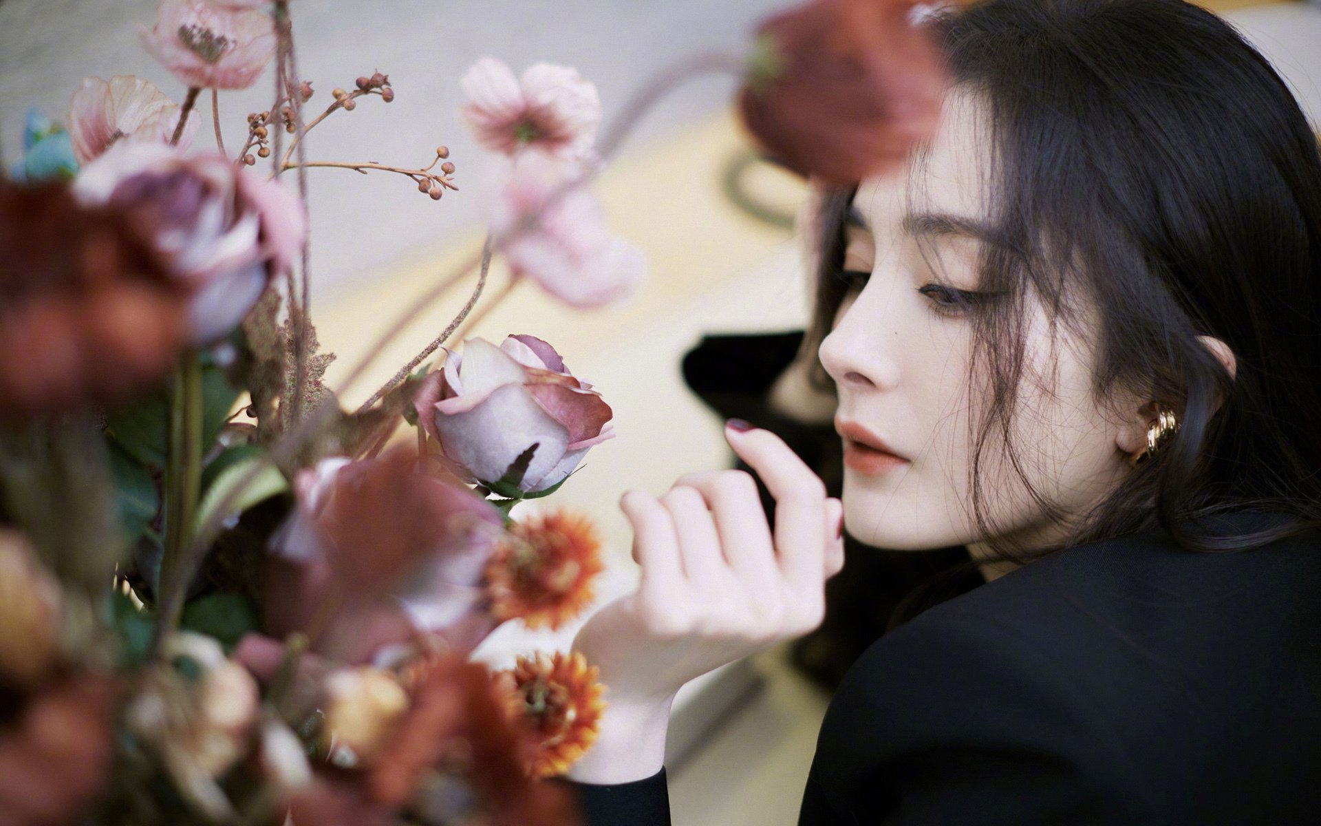 开云·体育官网APP下载-火山脚下的猜谜赛：融合观光与运动