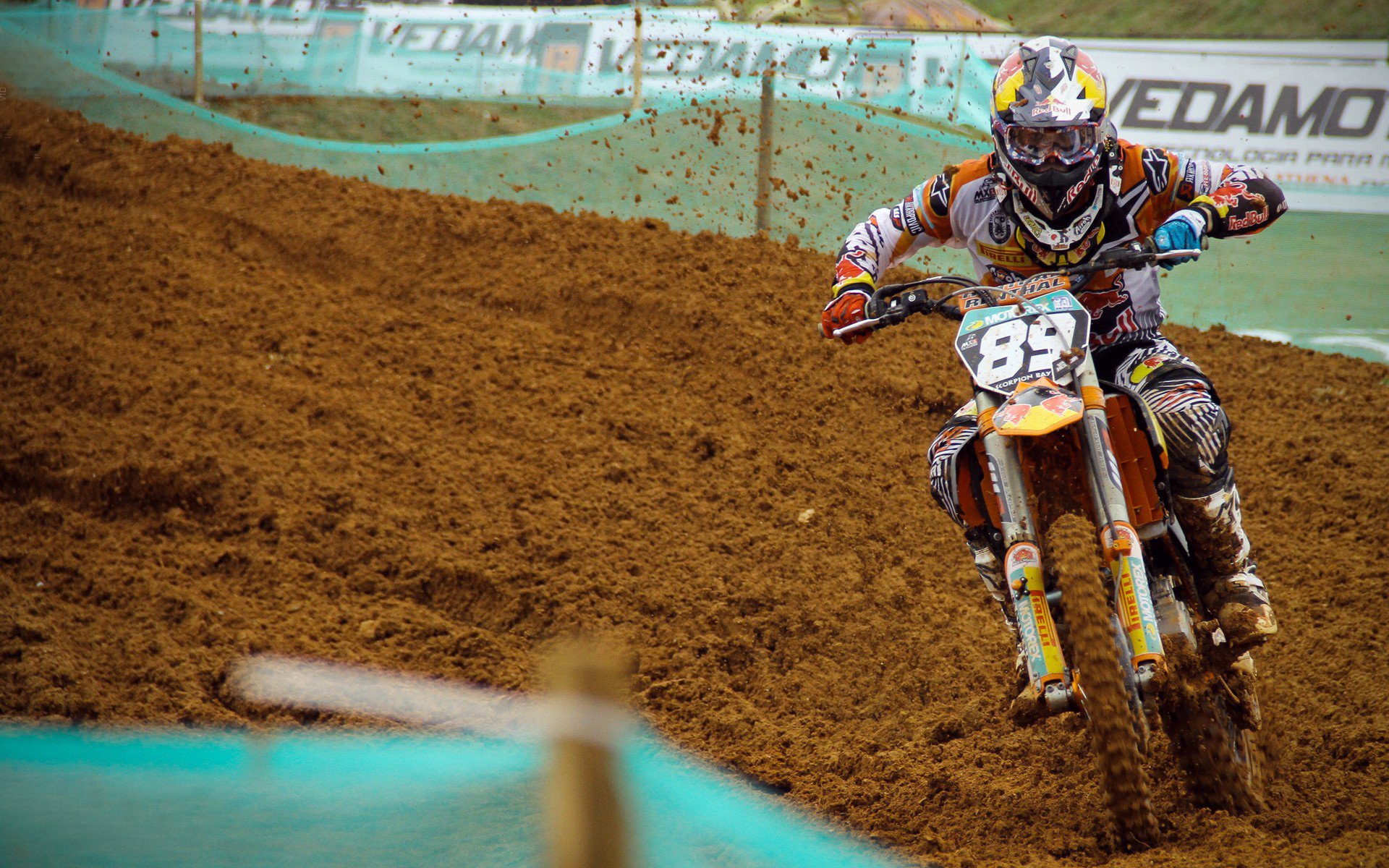 开云体育充值-【本垒打的奥秘】如何准确击中高远球？技巧与规则解读，击打高远球最佳落点